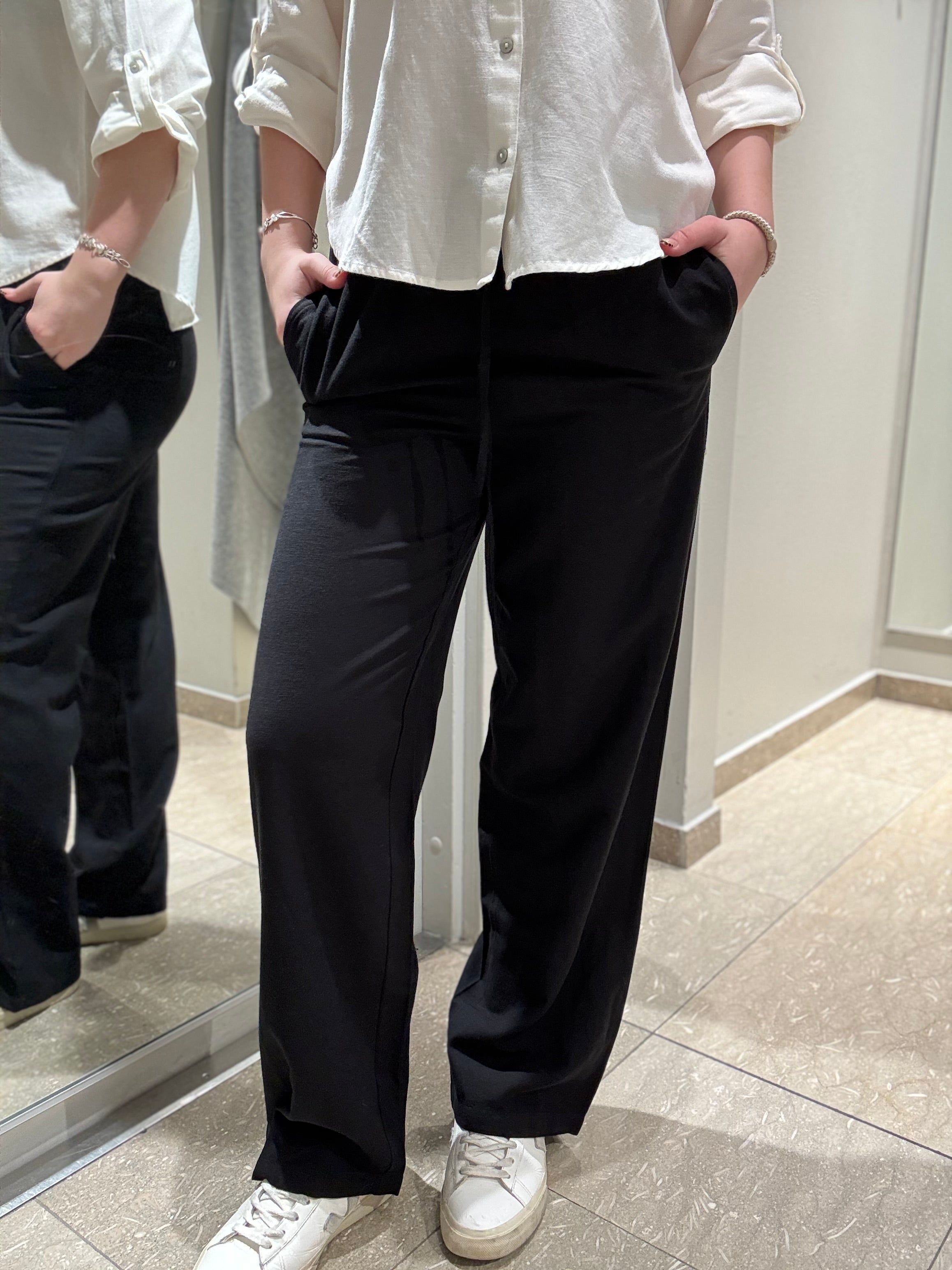 VIPRISILLA Trousers - Black Beauty